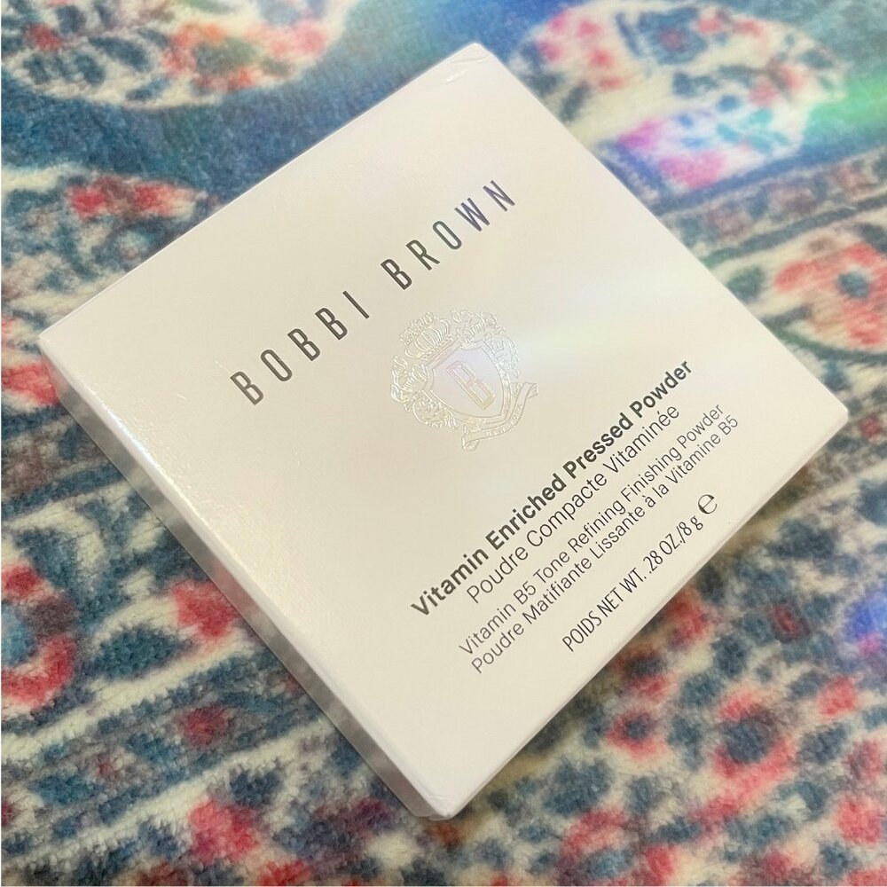 *BNIB* Bobbi Brown vitamin enriched press powder: Yellow